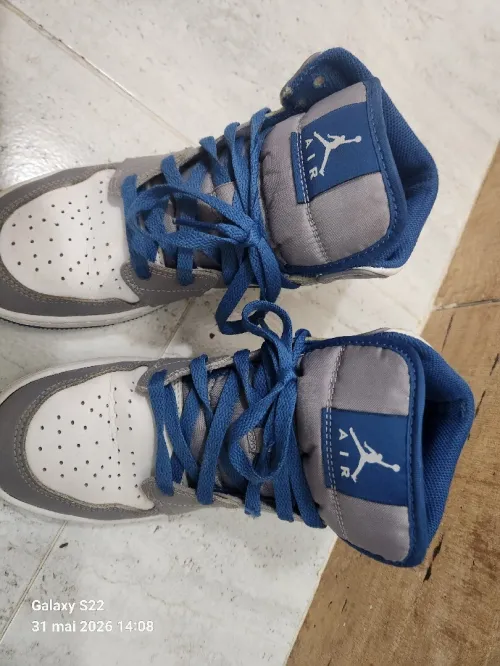 Nike Air Jordan 1 Mid True Blue