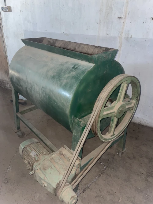 Melangeur à hélice semi-automatique