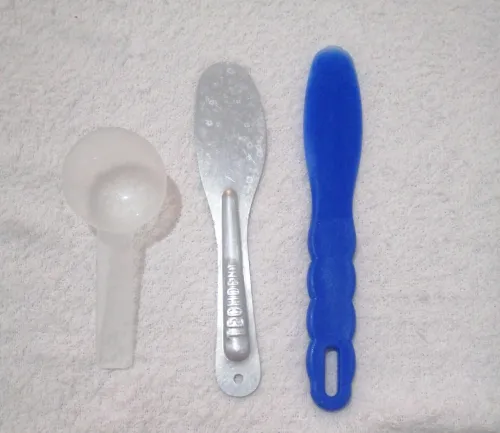 أدوات طب أسنان للطلبة