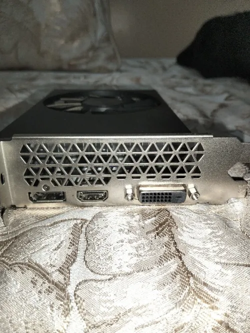 GTX 1660ti 6 GBS V-ram