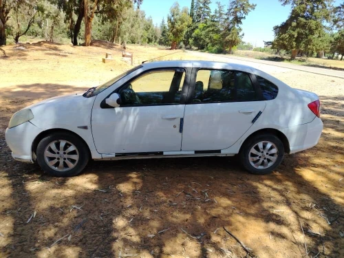Renault Symbol 2012 