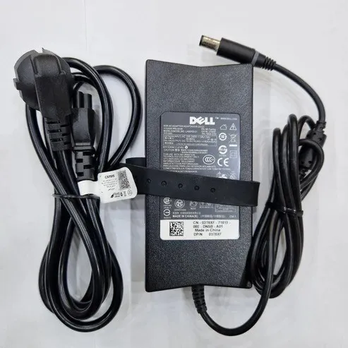 Chargeur Laptop Dell Original 130W 19.5V 6.7A Fiche Noir avec Câble Trèfle En État Excellent