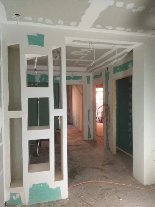 Aménagement en placoplatre bureaux Hangar, faux plafond cloison séparation