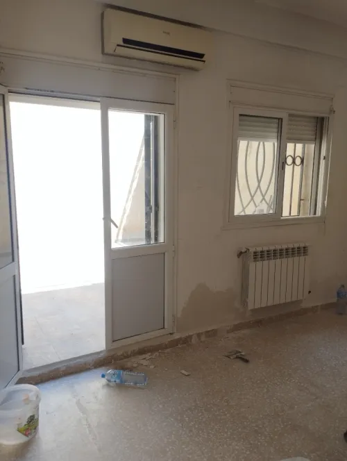 Location Appartement Niveau de villa F8 Alger Draria