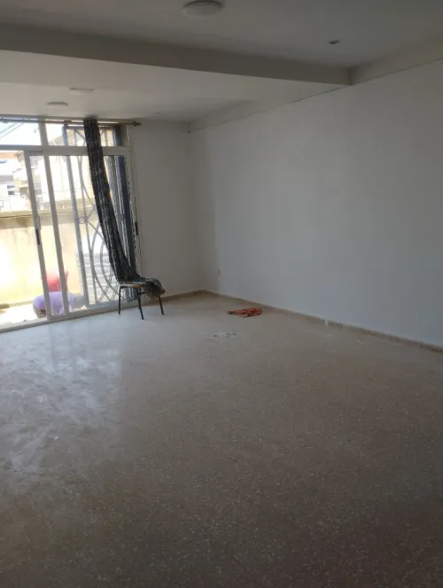 Location Appartement Niveau de villa F8 Alger Draria