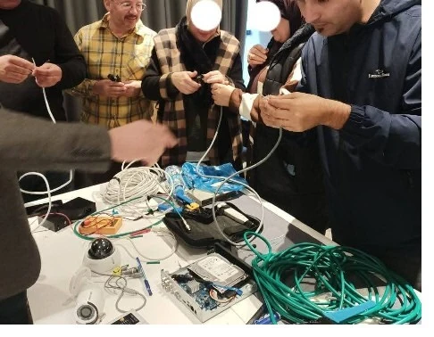 Formation camera de surveillance et systèmes d'alarme