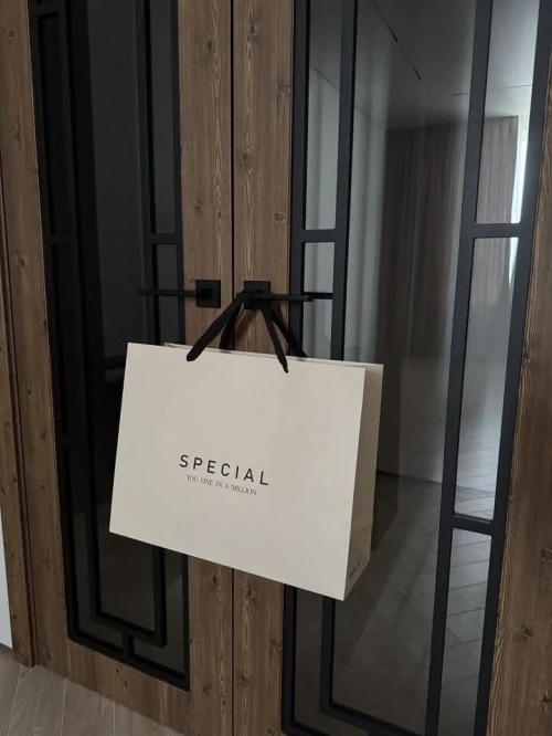 Les sacs de luxes personnalisées avec ruban