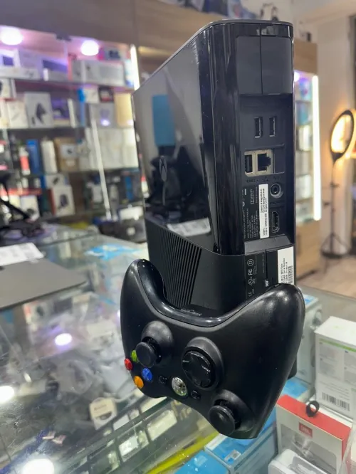 Xbox 360G + 40 jeux