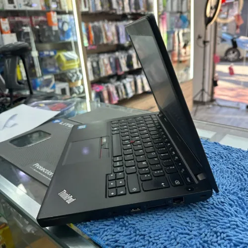 Lenovo x260 i5