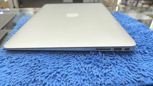 MacBook Air 2017 i7