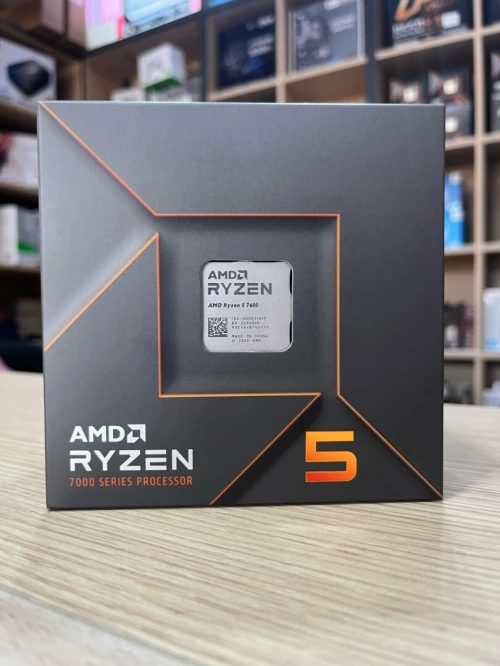 CPU AMD RYZEN 5 7600 BOX ( 3.8 GHz / 5.1 GHz / 6 Cores / 12 Threads / 32 MB L3 Cache )  ( CONFIGURATION UNIQUEMENT )