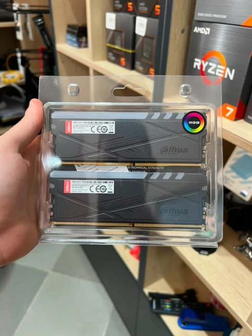 RAM DAHUA C600 16GB 3600MHZ RGB BLACK ( CONFIGURATION UNIQUEMENT )