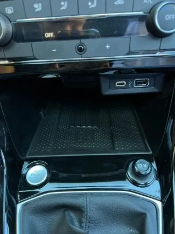 Volkswagen Tahru 2025 XR