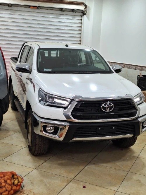 Toyota Revo  2026 