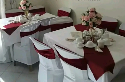 Location tables et chaises pour vos événements 