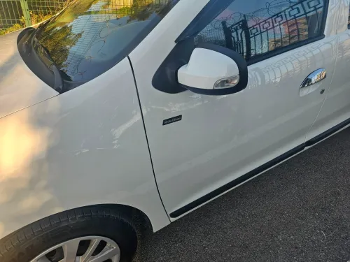 Renault Symbol 2019 Whaite editoon