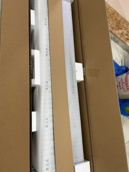 Piano numérique YAMAHA P-145B sous emballage