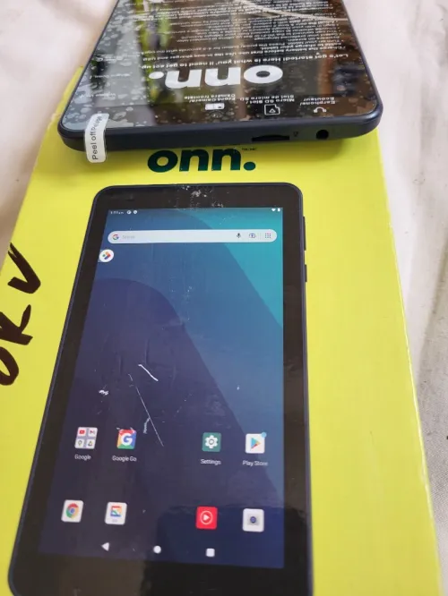 Onn. Walmart 7'' (17.8 cm)