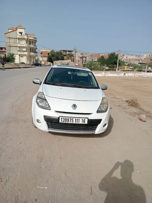 Renault Clio 3 2011 Night and Day