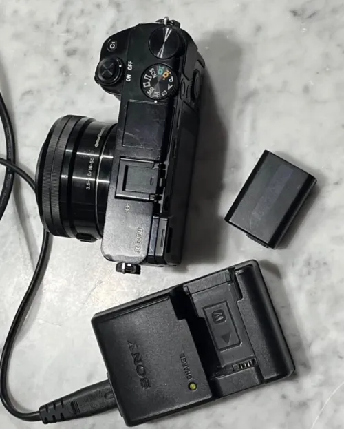 Sony A6000