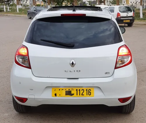 Renault Clio 3 2012 Night and Day