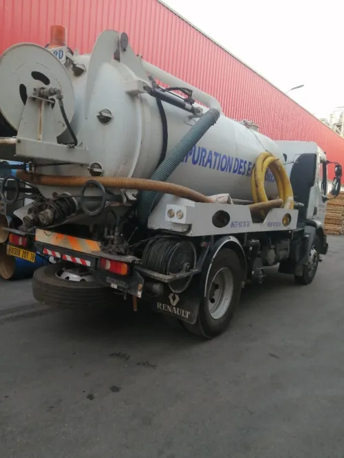 Camion vidange débouchage 