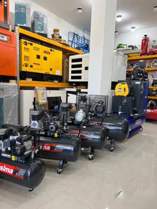 COMPRESSEUR À VIS 10HP 20HP 30HP COMPRESSEUR A PISTON 900l 500l 300l 270l 200l 100 COMP SILENCIEUX