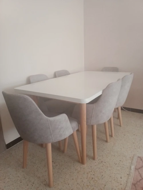 Table à manger 6 chaises