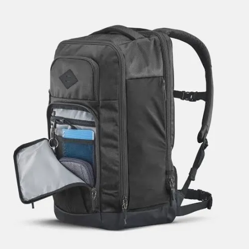 Sac à dos de voyage et de randonnée Decathlon Escape 32L Black