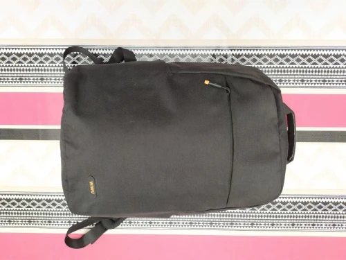 Sac à dos WiWU Pilot pour ordinateur portable 15,6 pouces, idéal pour les voyages, les études et le travail.