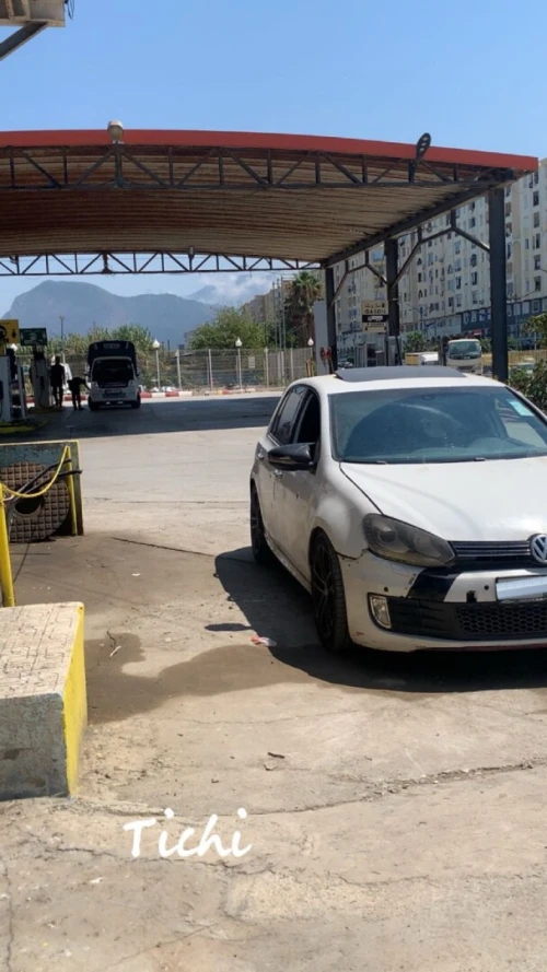 Volkswagen Golf 6 2011 R line quite gtd