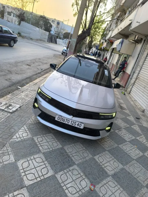 Opel Astra 2025 