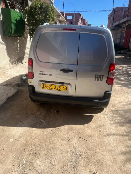 Fiat Doblo 2025 Tola