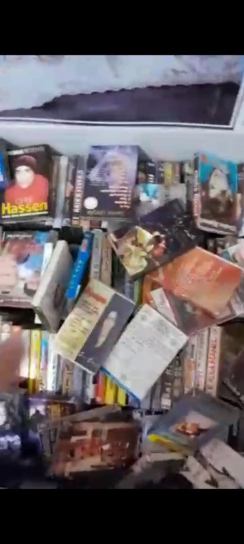 chaine stéréo + lot de cassettes 