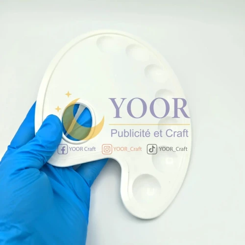 Palette de peinture لوحة خلط ألوان