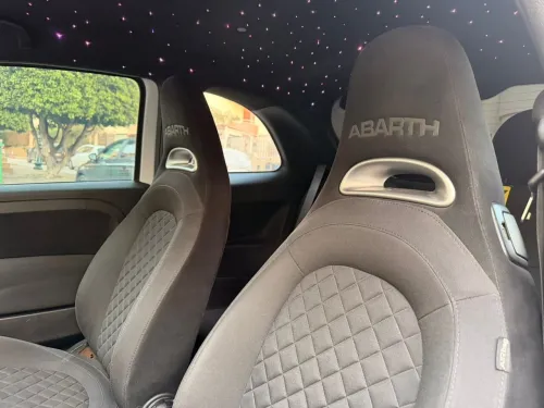 Fiat 500 2021 Abarth