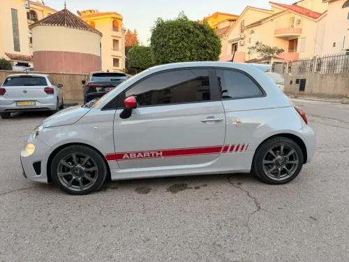 Fiat 500 2021 Abarth