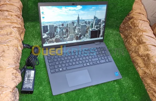 DELL Latitude 3550 / i5 13em 32gb 512 SSD 15 pouce