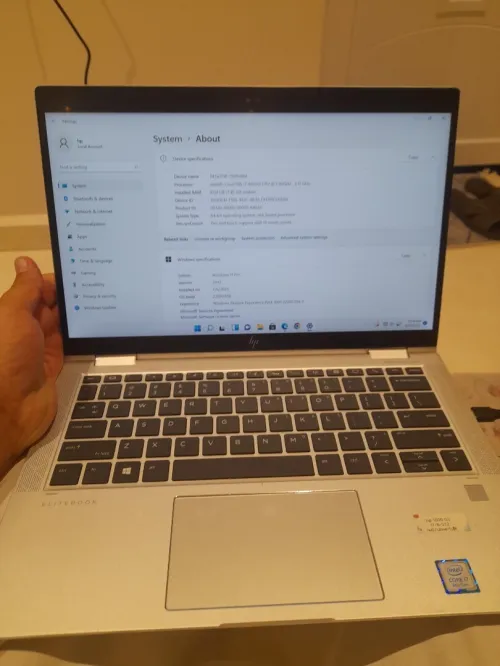 Hp elitebook g3 1030 i7 8 gen 512ssd ram 8g