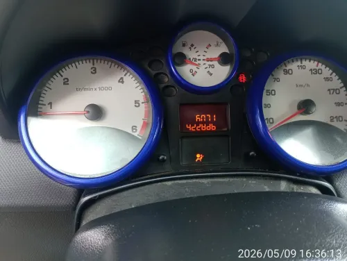 Peugeot 207 2012 HDI