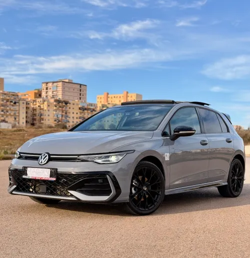 Volkswagen Golf 8 2025 R-Line