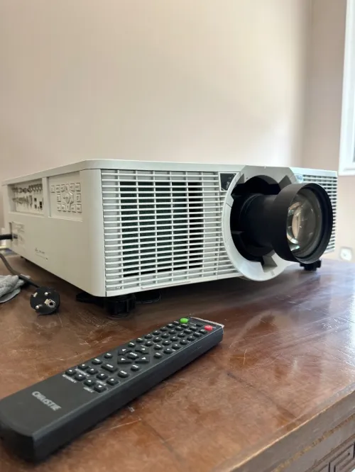 Projecteur Christie D12HD-H 