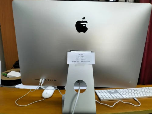 iMac 18.3 27" 5k / Clavier bluetooth et souris