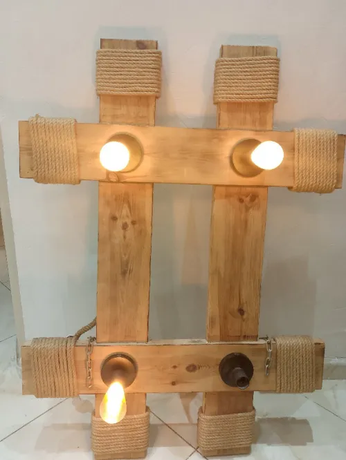 Lustre en boit 