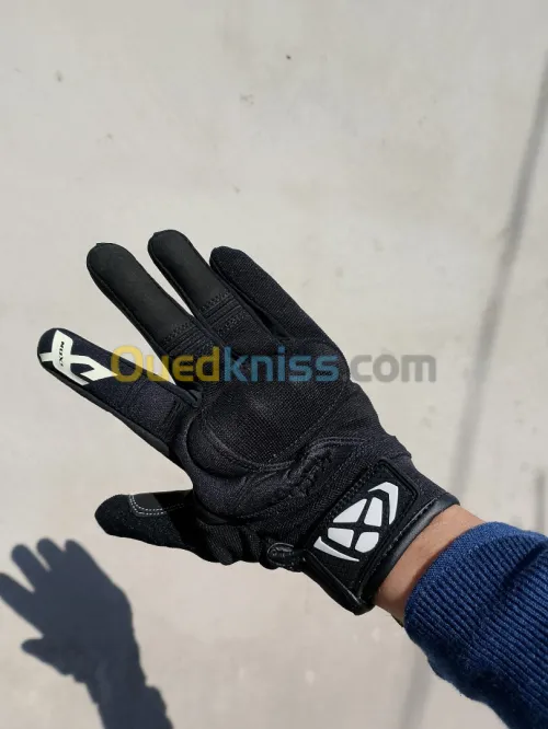 Gants moto ixon delta rs disponible semi cuir avec protection taille M, L,Xl