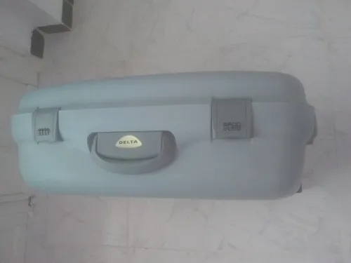 Valise bon prix 2500 DA 