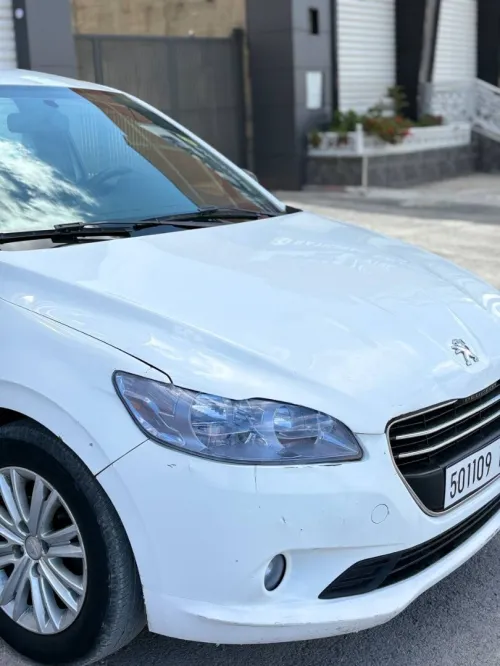 Peugeot 301 2016 Allure