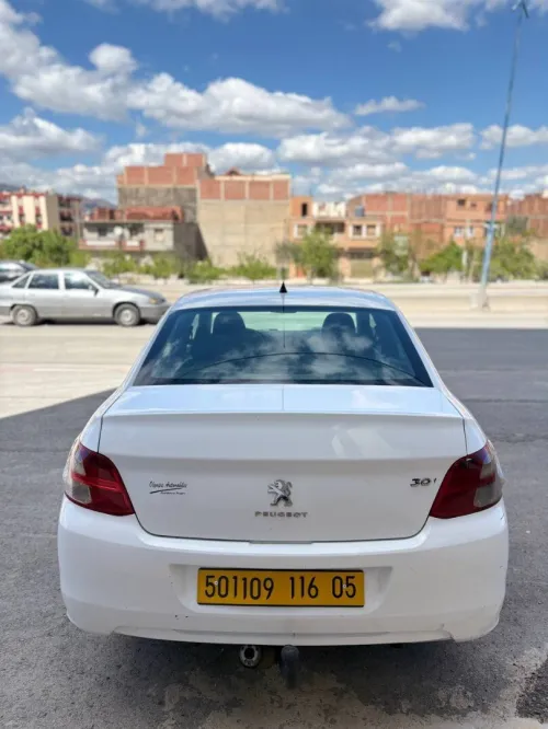 Peugeot 301 2016 Allure