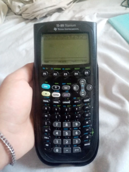Calculatrice Texas Instrument 89 Titanium