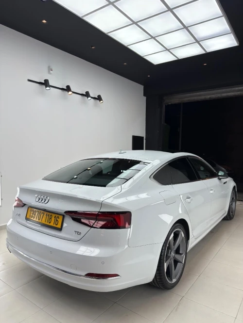 Audi A5 2018 S Line +